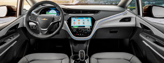 쉐보레 2020년형 볼트EV 앞좌석.  장우진 기자